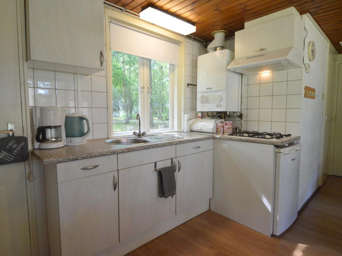 Detached Bungalow With Lovely Covered Terrace In A Nature Rich Holiday Park Stramproy Exteriér fotografie